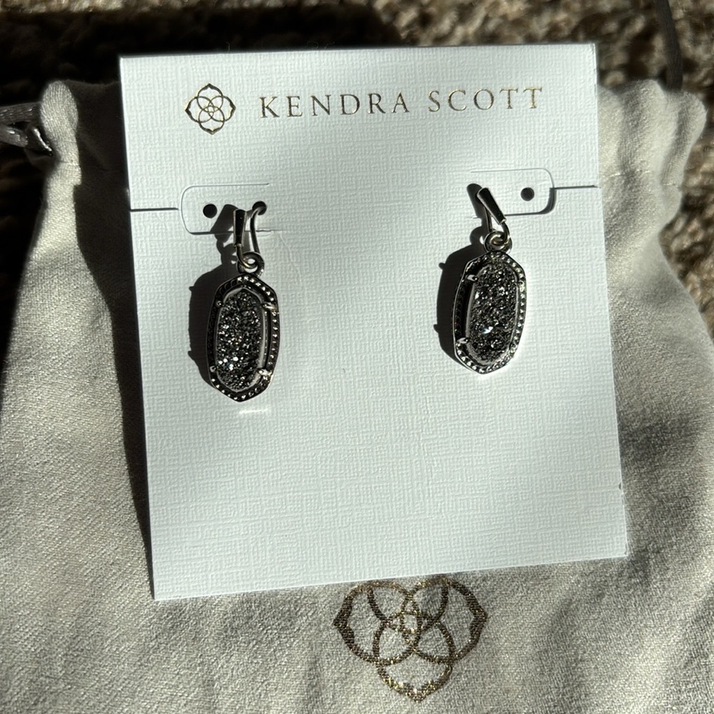 Kendra Scott Lee Silver Drop Earrings in Platinum Drusy